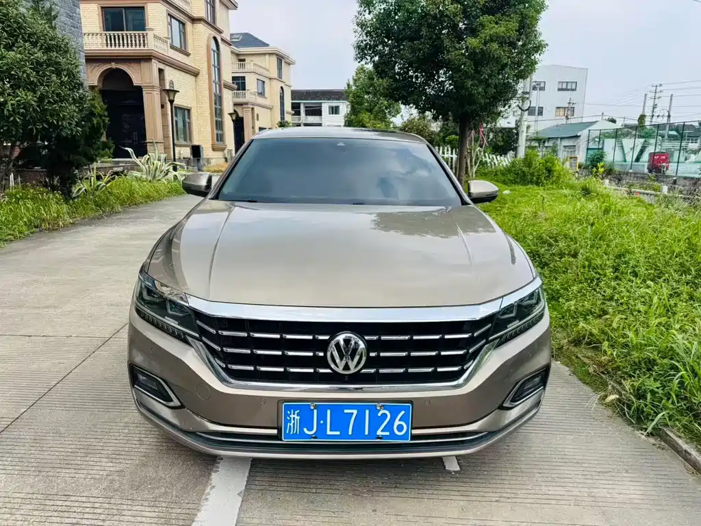 Volkswagen Passat — фото 2