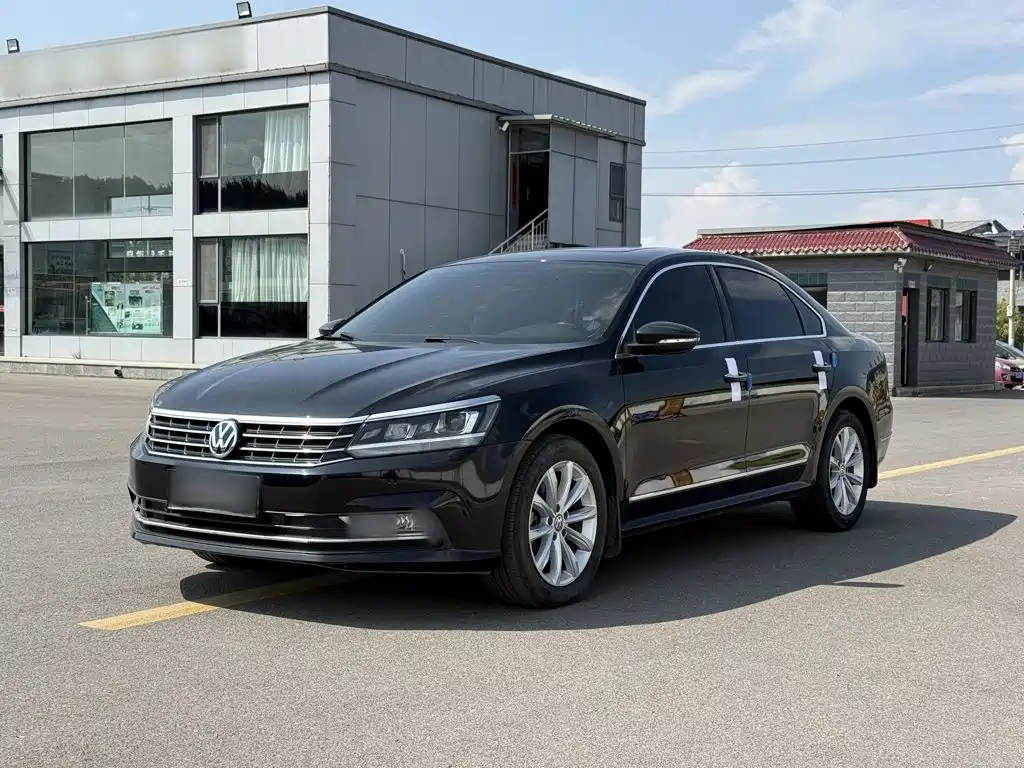 Volkswagen Passat — фото 2