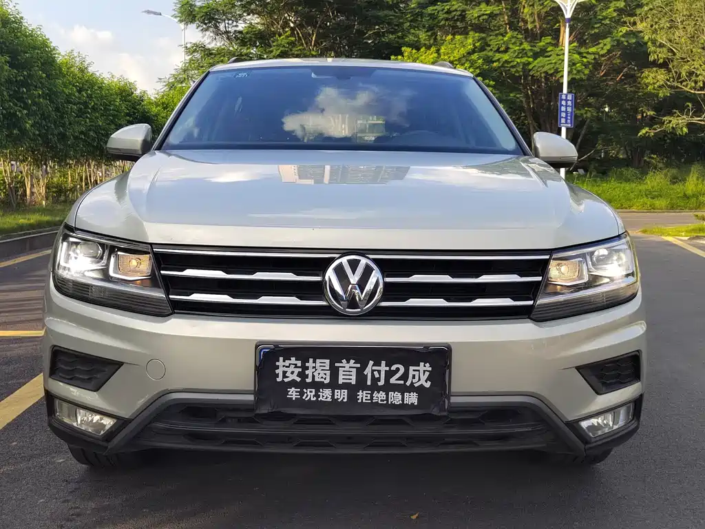 Volkswagen Tiguan L — фото 3