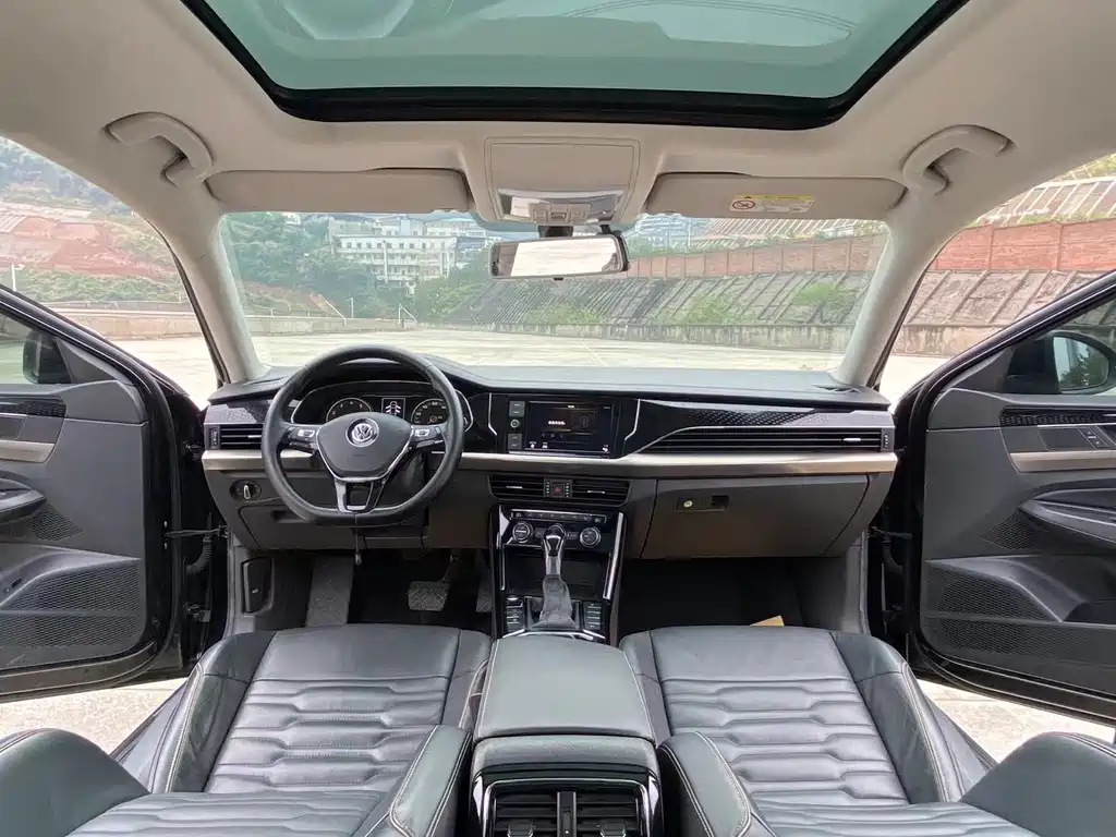Volkswagen Passat — фото 6