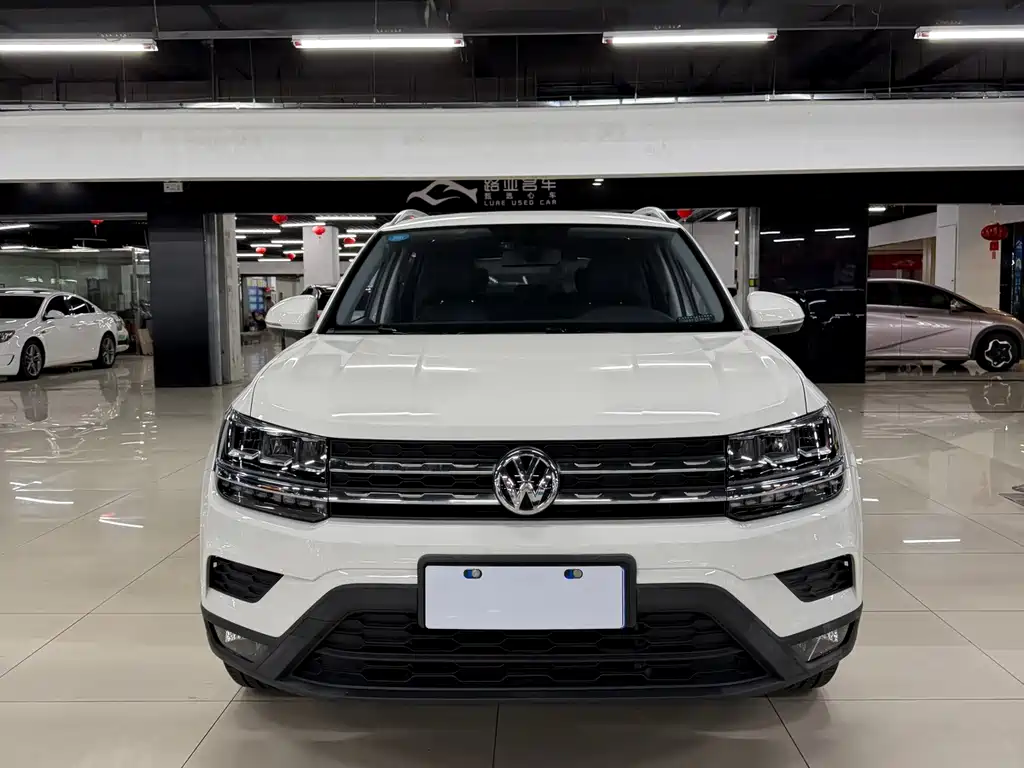 Volkswagen Tharu — фото 2
