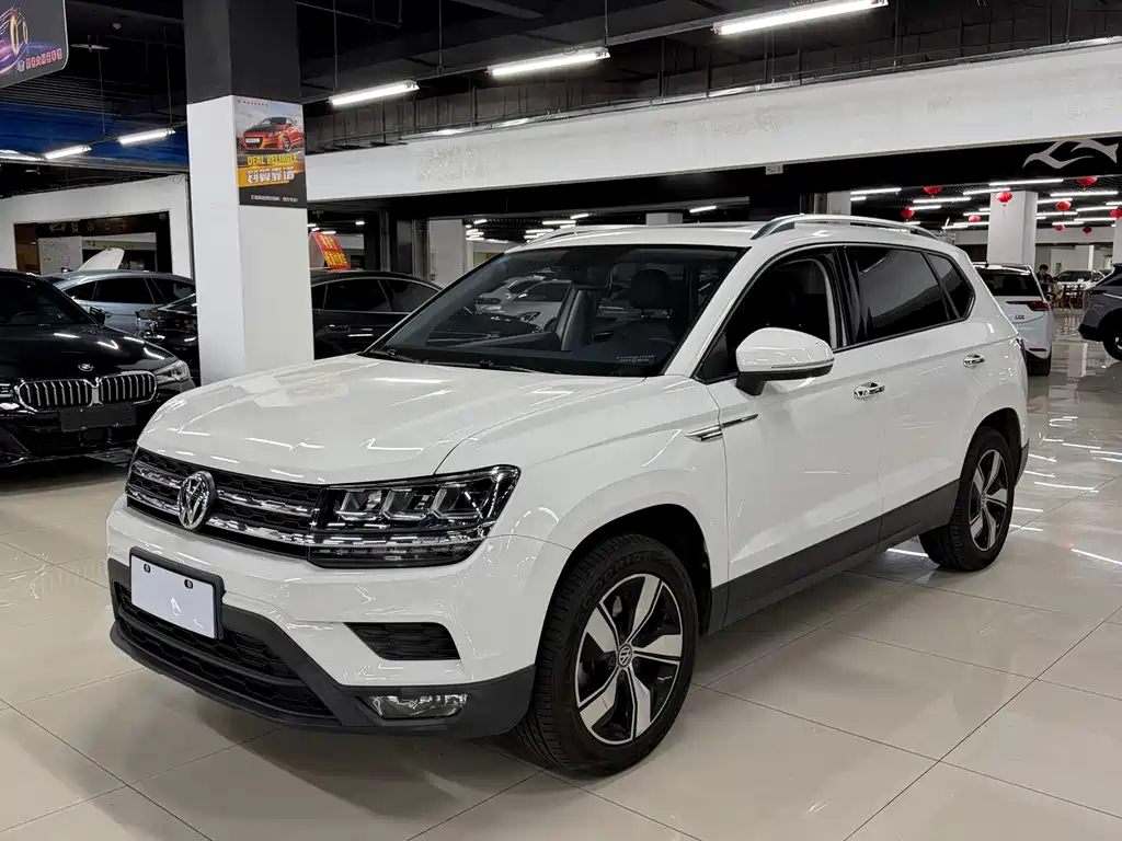 Volkswagen Tharu