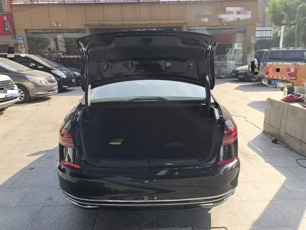 Volkswagen Passat — фото 19
