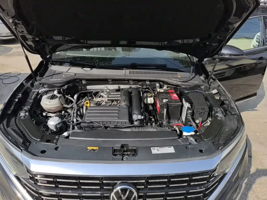 Volkswagen Passat — фото 20