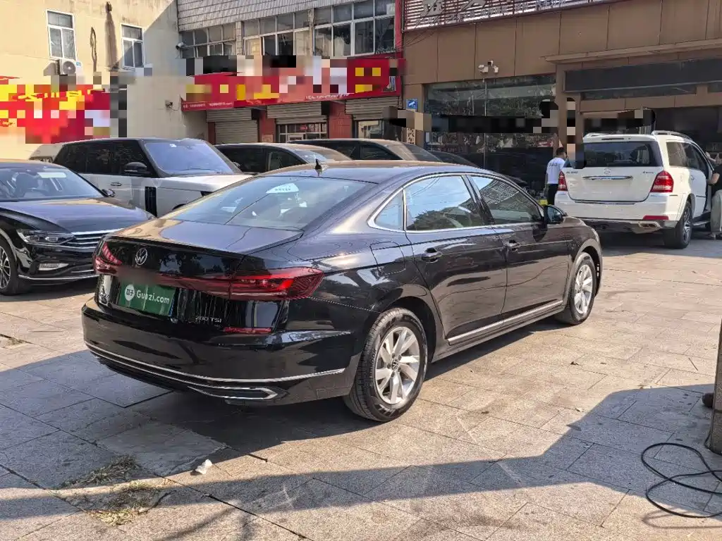 Volkswagen Passat — фото 7