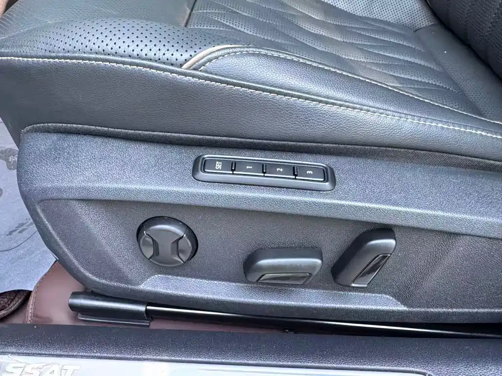 Volkswagen Passat — фото 10