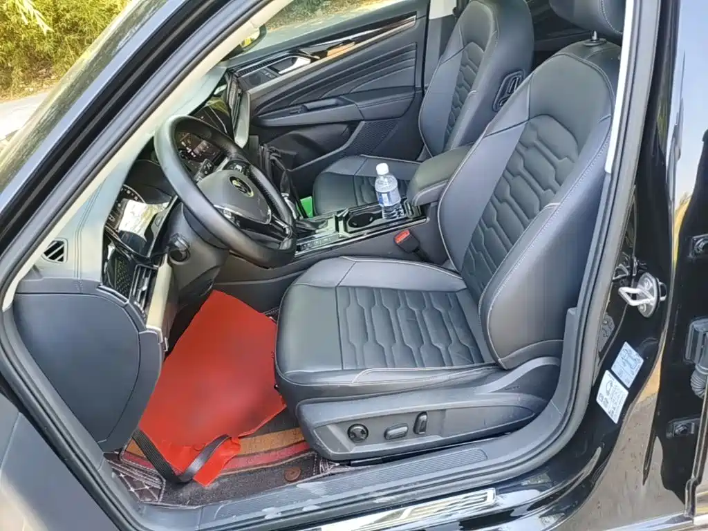 Volkswagen Passat — фото 15