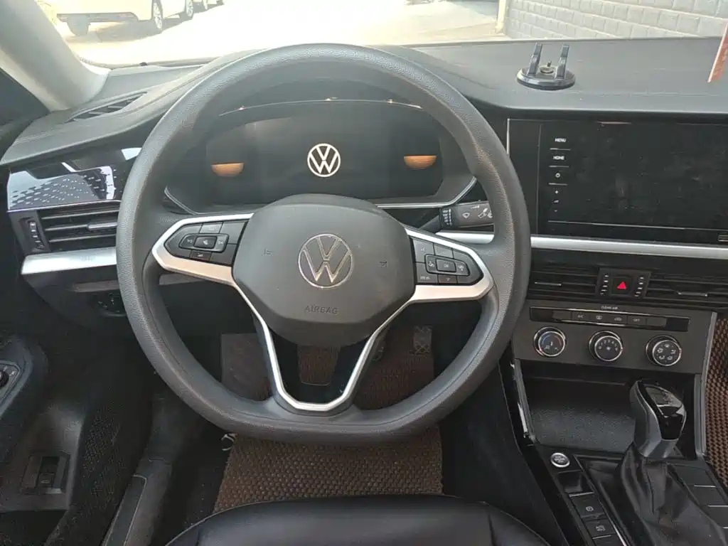 Volkswagen Passat — фото 11