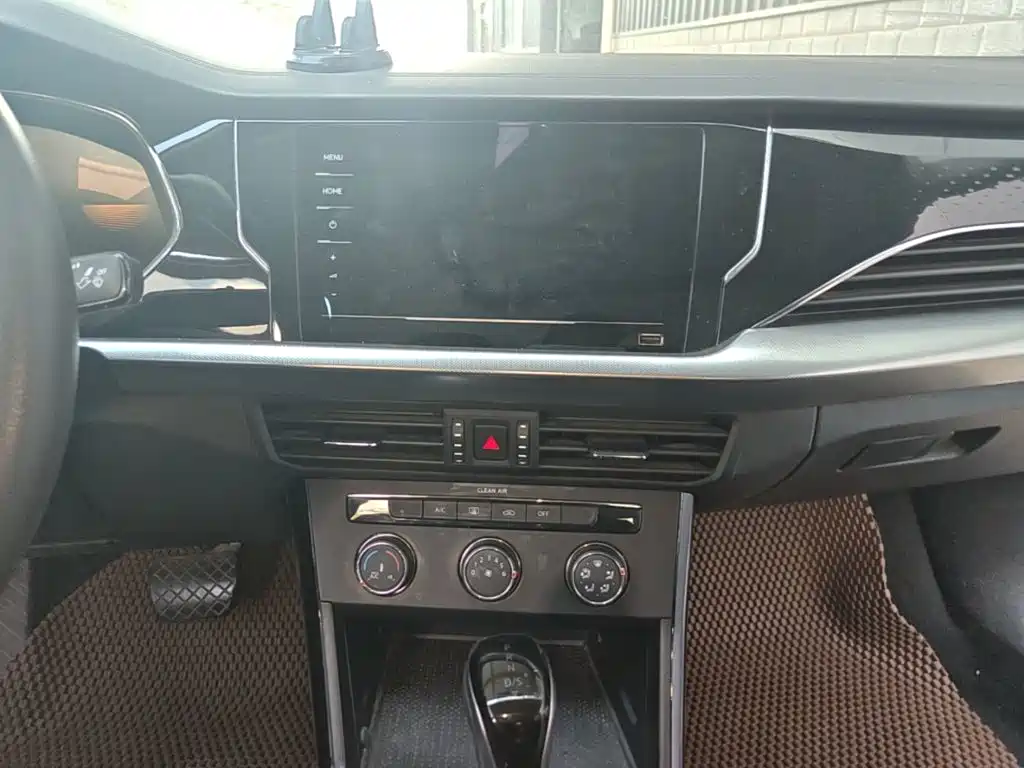 Volkswagen Passat — фото 13