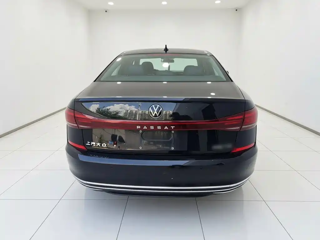 Volkswagen Passat — фото 6