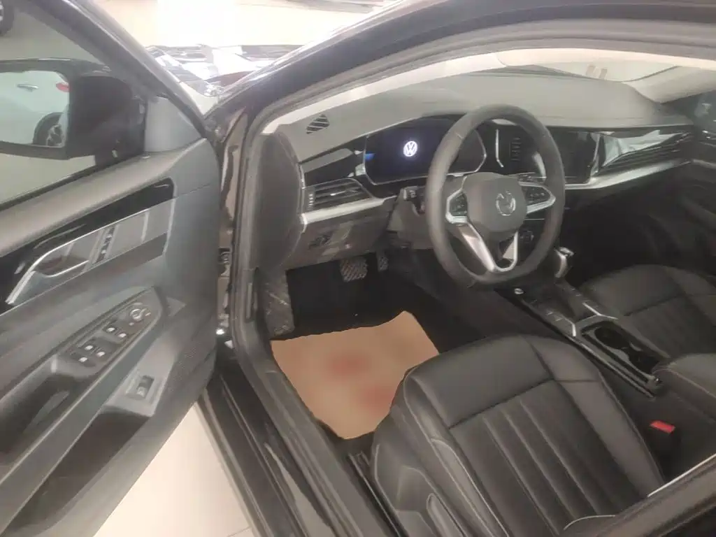 Volkswagen Passat — фото 16