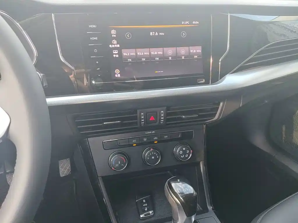 Volkswagen Passat — фото 13