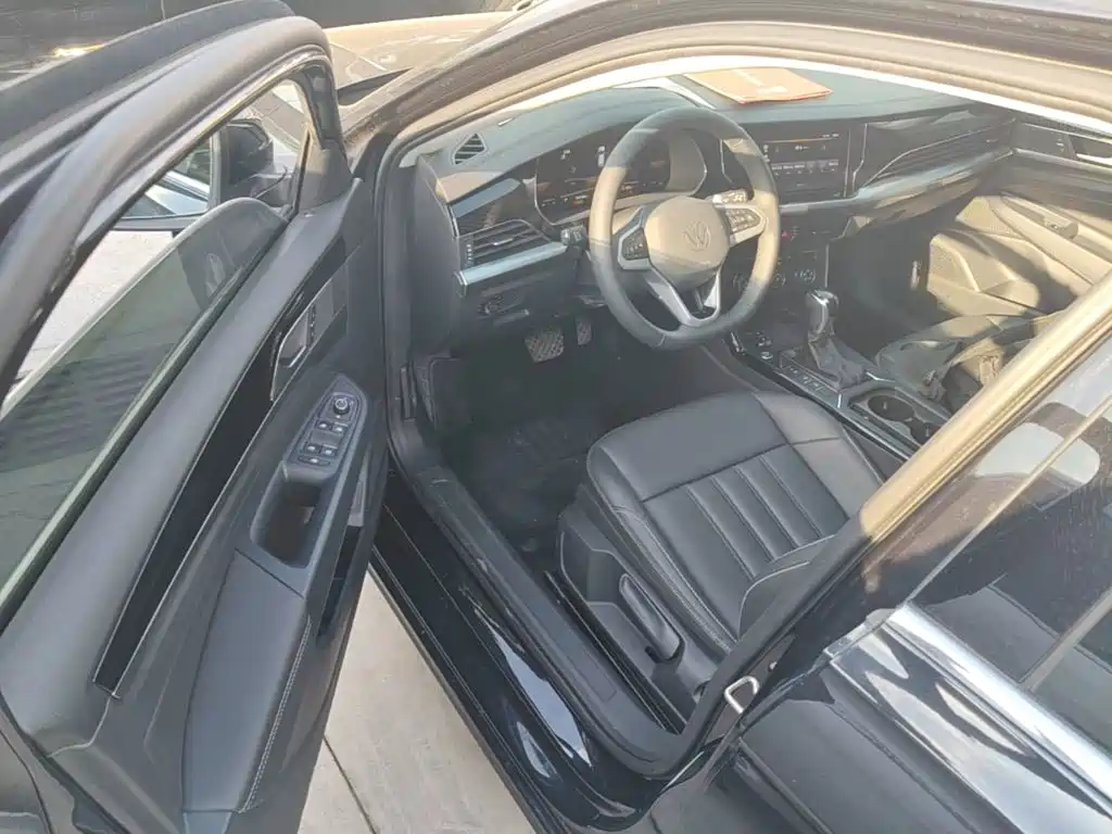 Volkswagen Passat — фото 16