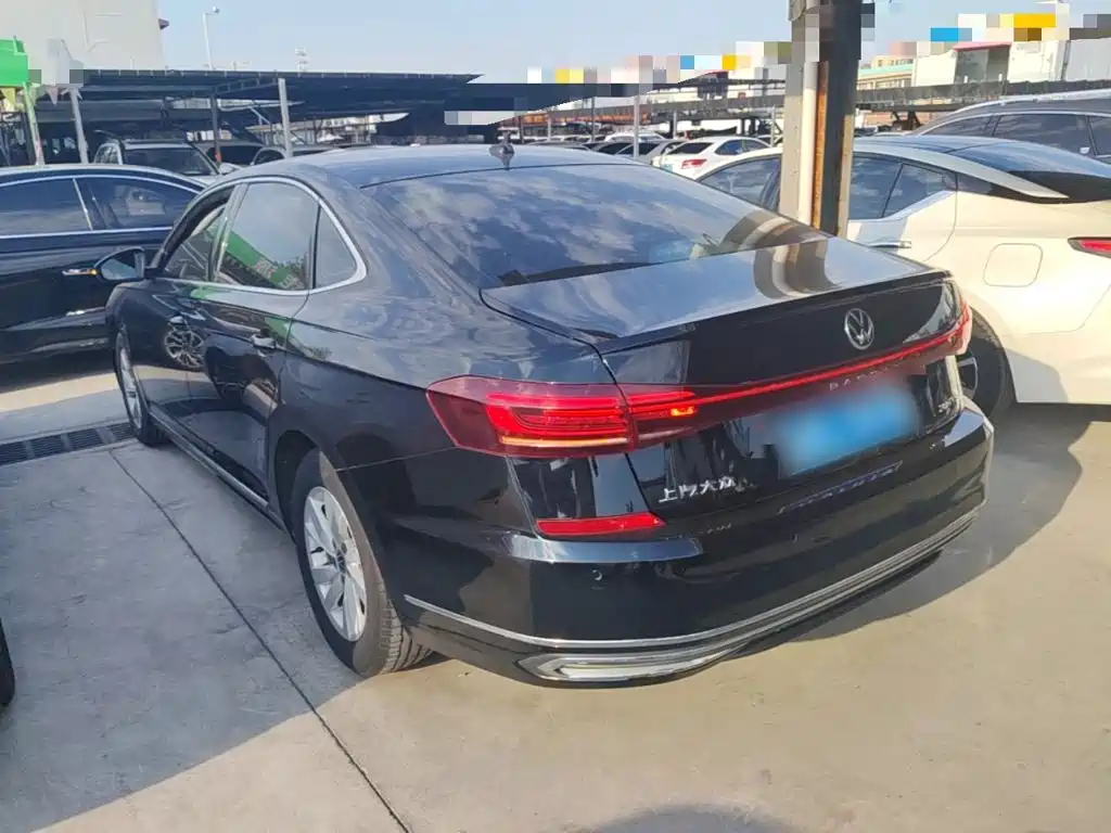 Volkswagen Passat — фото 5