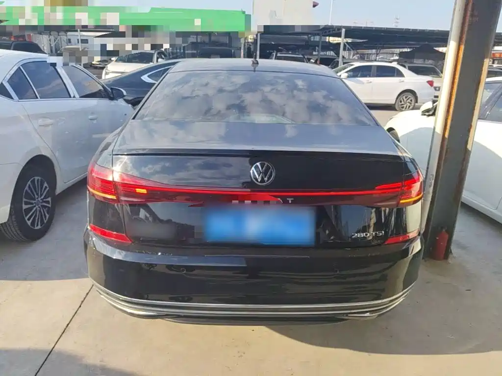 Volkswagen Passat — фото 6