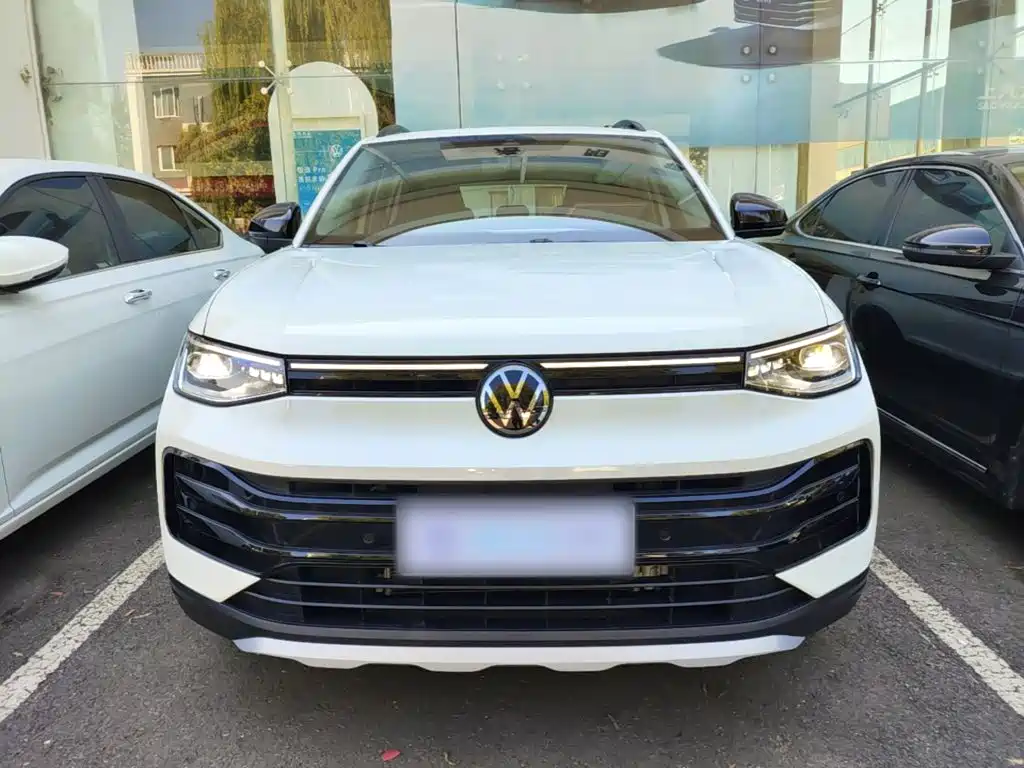 Volkswagen Tharu — фото 3