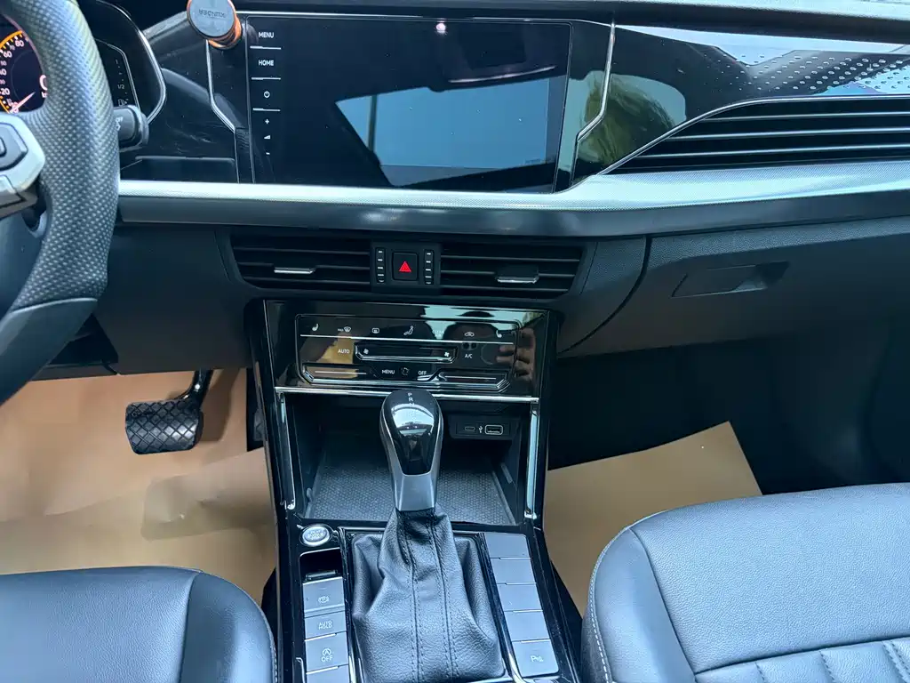 Volkswagen Passat — фото 11
