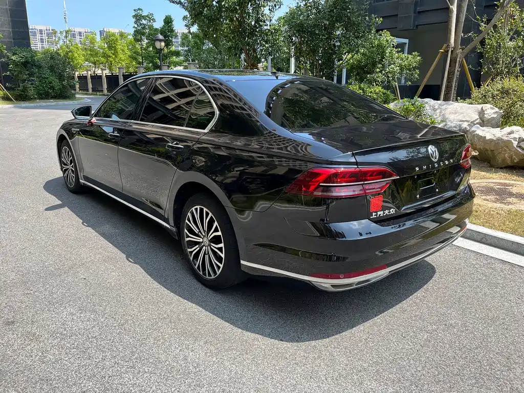 Volkswagen Phideon — фото 4