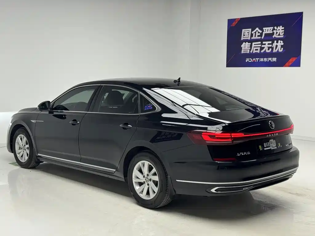 Volkswagen Passat PHEV — фото 6