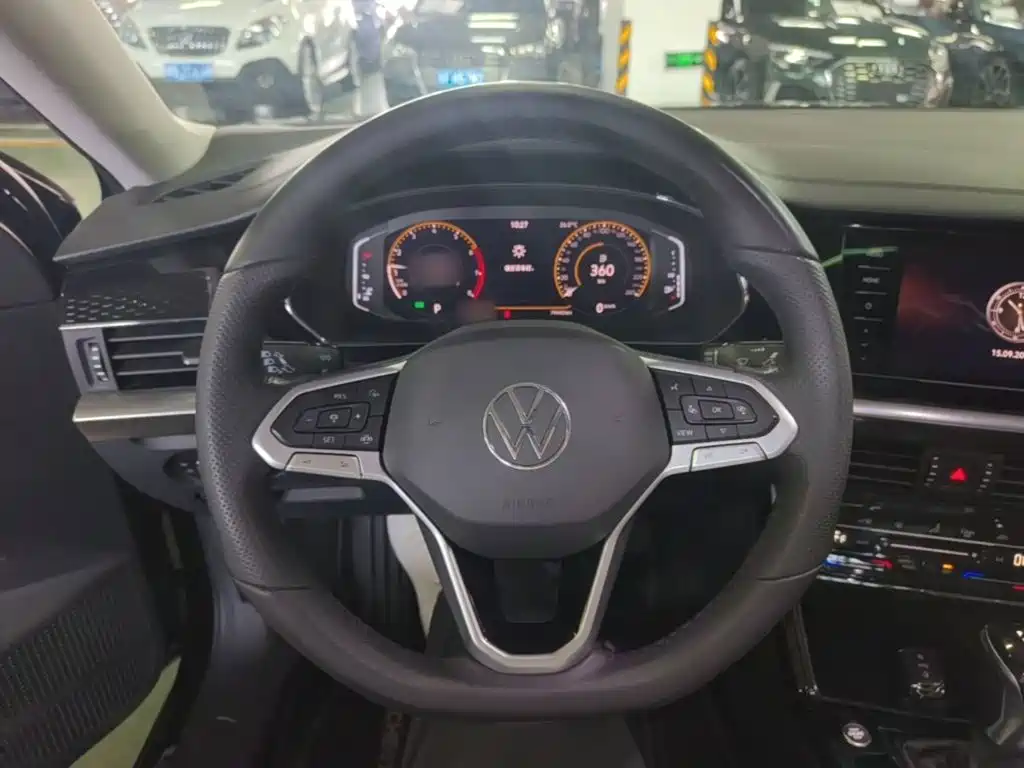 Volkswagen Passat — фото 11