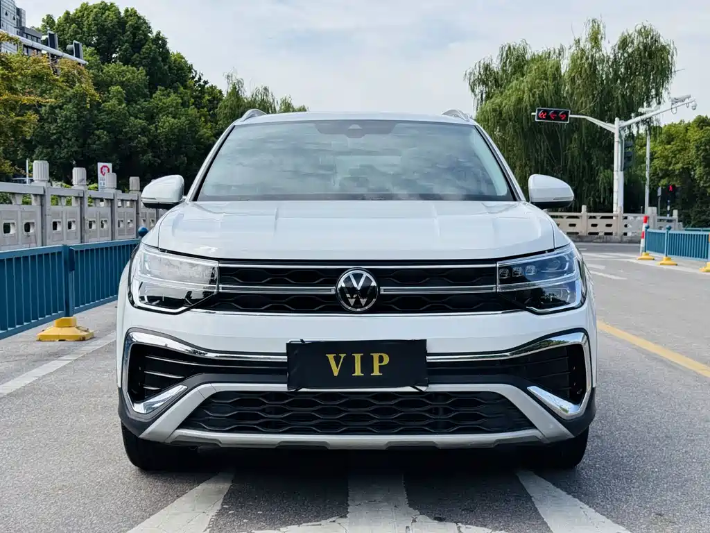 Volkswagen Tharu — фото 2