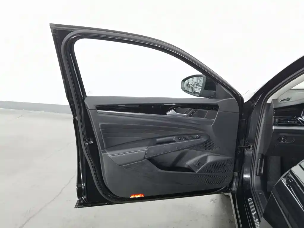 Volkswagen Passat — фото 8