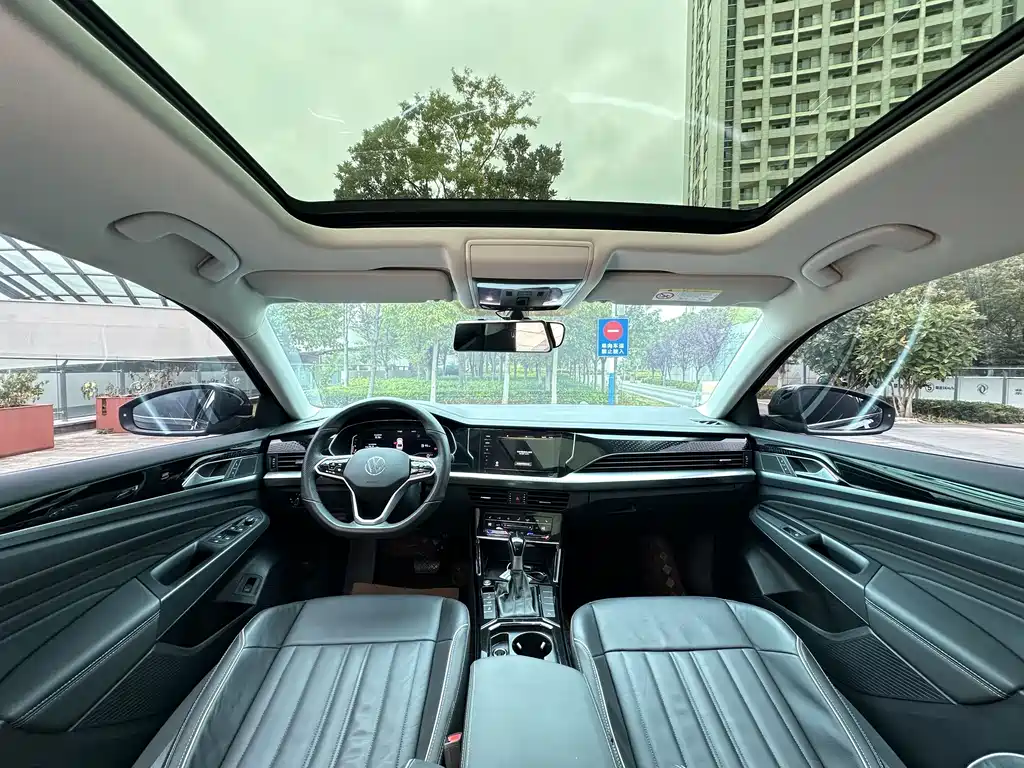 Volkswagen Passat — фото 14