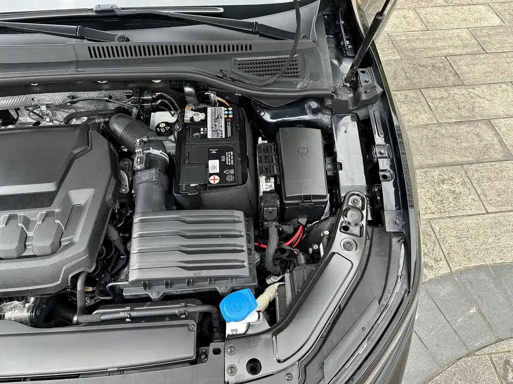 Volkswagen Passat — фото 27