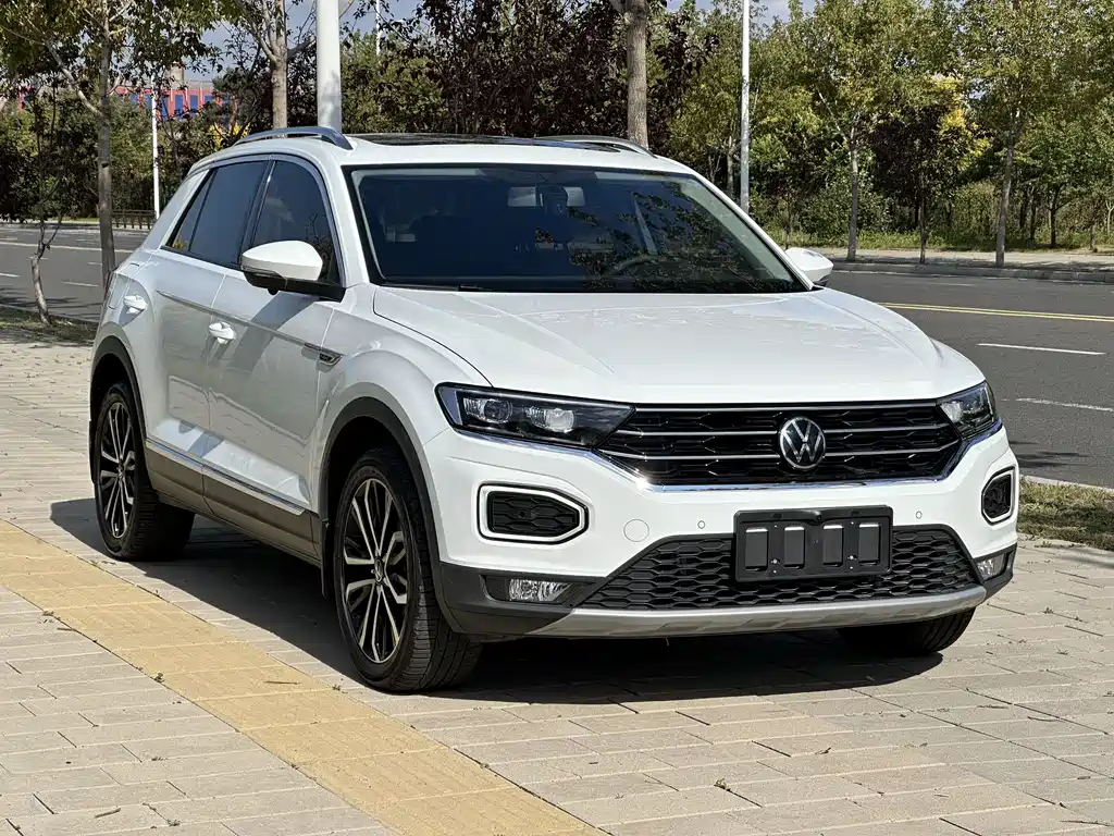 Volkswagen T-Roc — фото 4