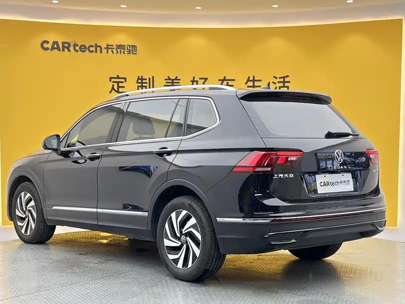 Volkswagen Tiguan L — фото 6