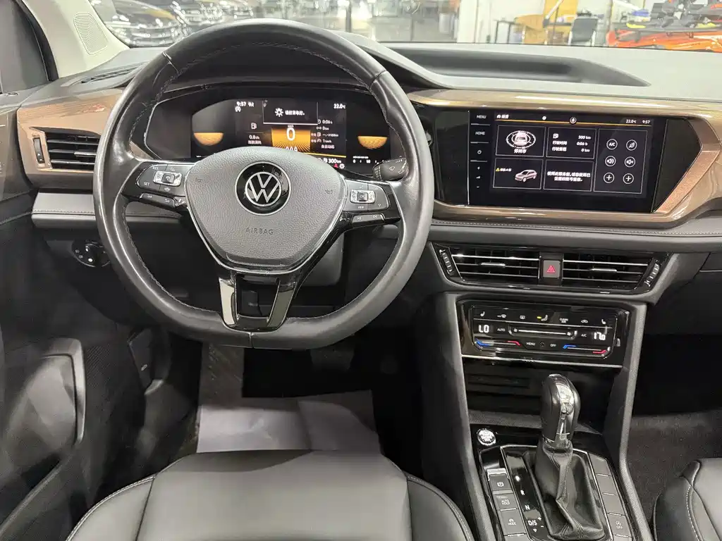 Volkswagen Tharu — фото 13
