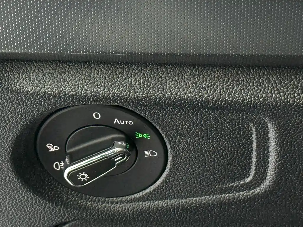 Volkswagen Passat — фото 15