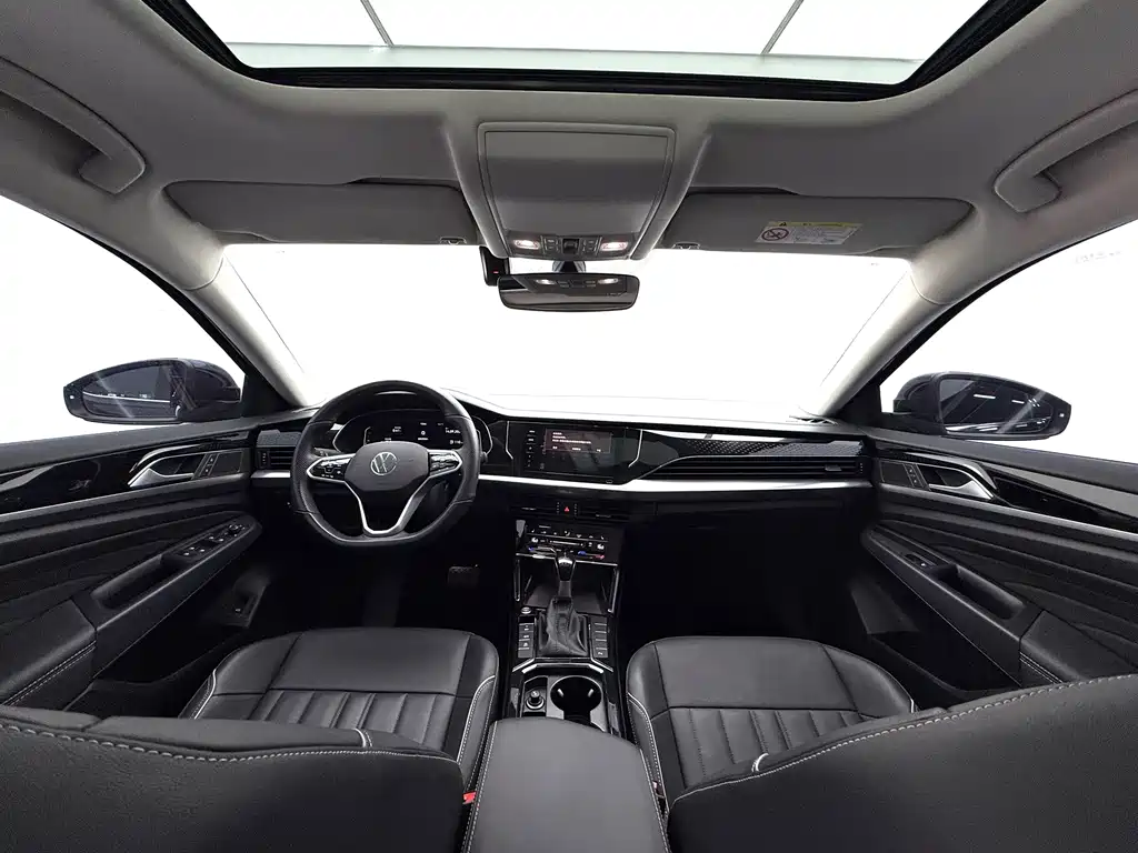 Volkswagen Passat — фото 20