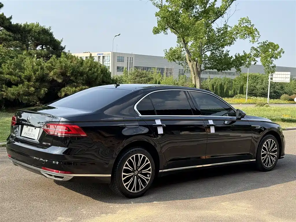 Volkswagen Phideon — фото 4