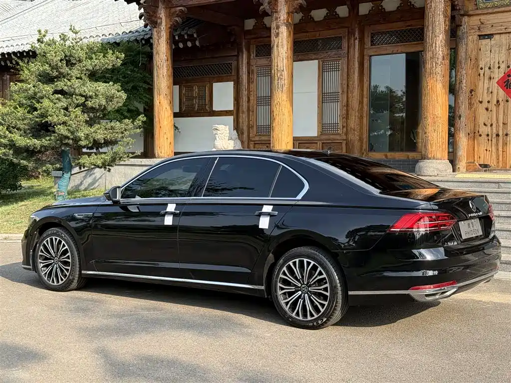 Volkswagen Phideon — фото 6