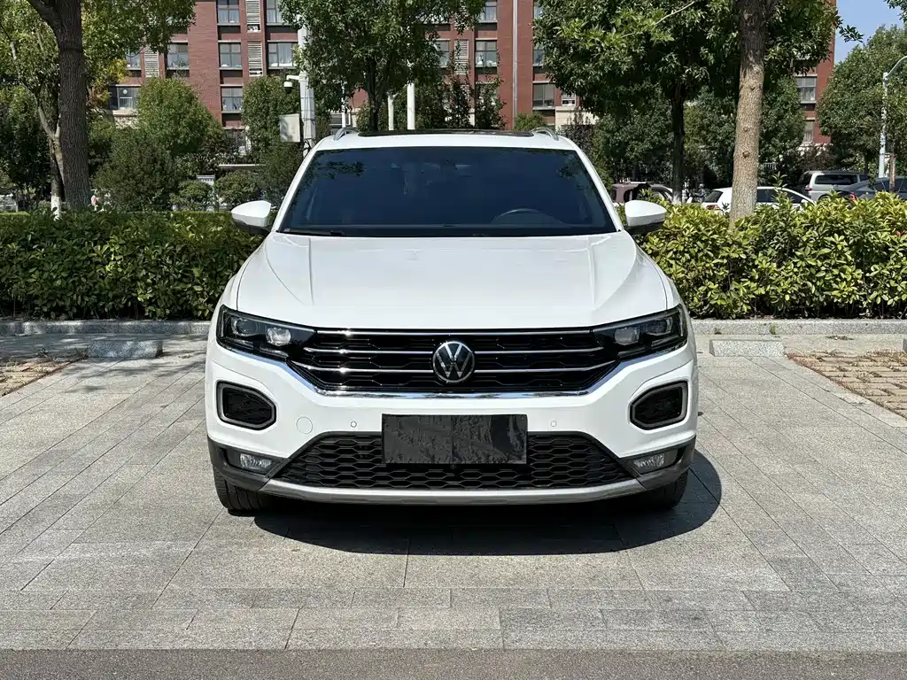 Volkswagen T-Roc — фото 2