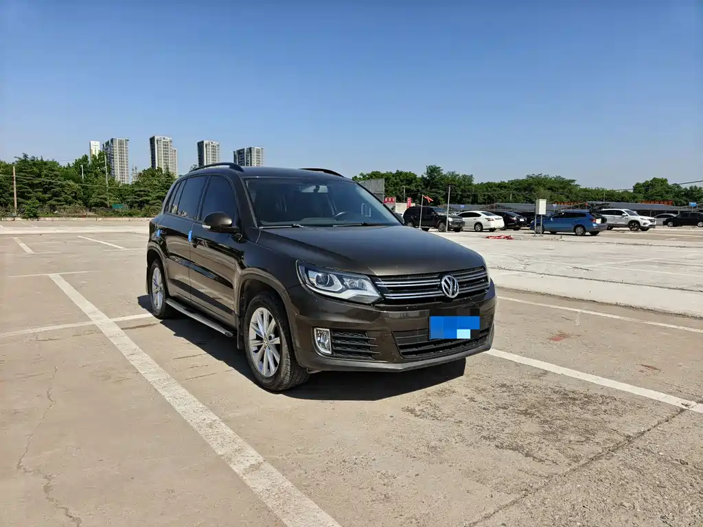 Volkswagen Tiguan — фото 3
