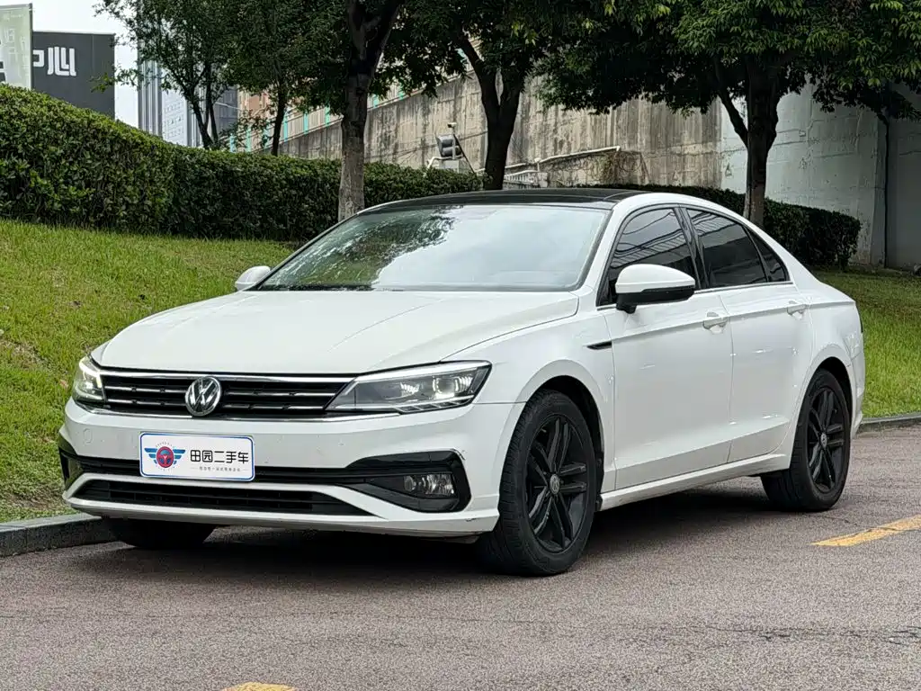 Volkswagen Lamando