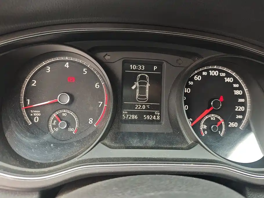 Volkswagen Passat — фото 14