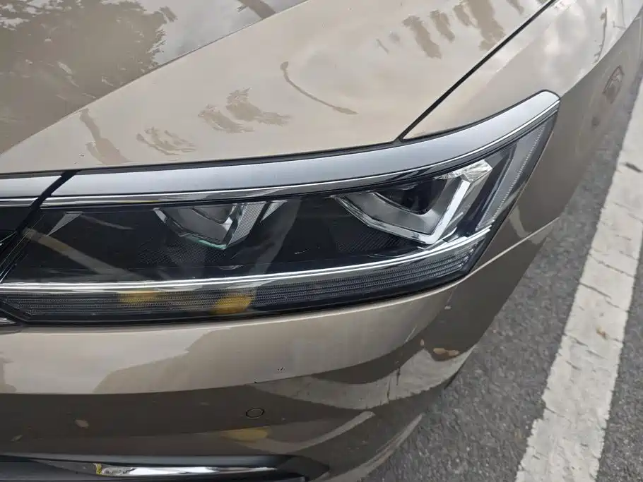 Volkswagen Passat — фото 5