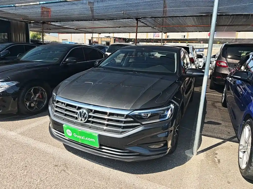 Volkswagen Sagitar