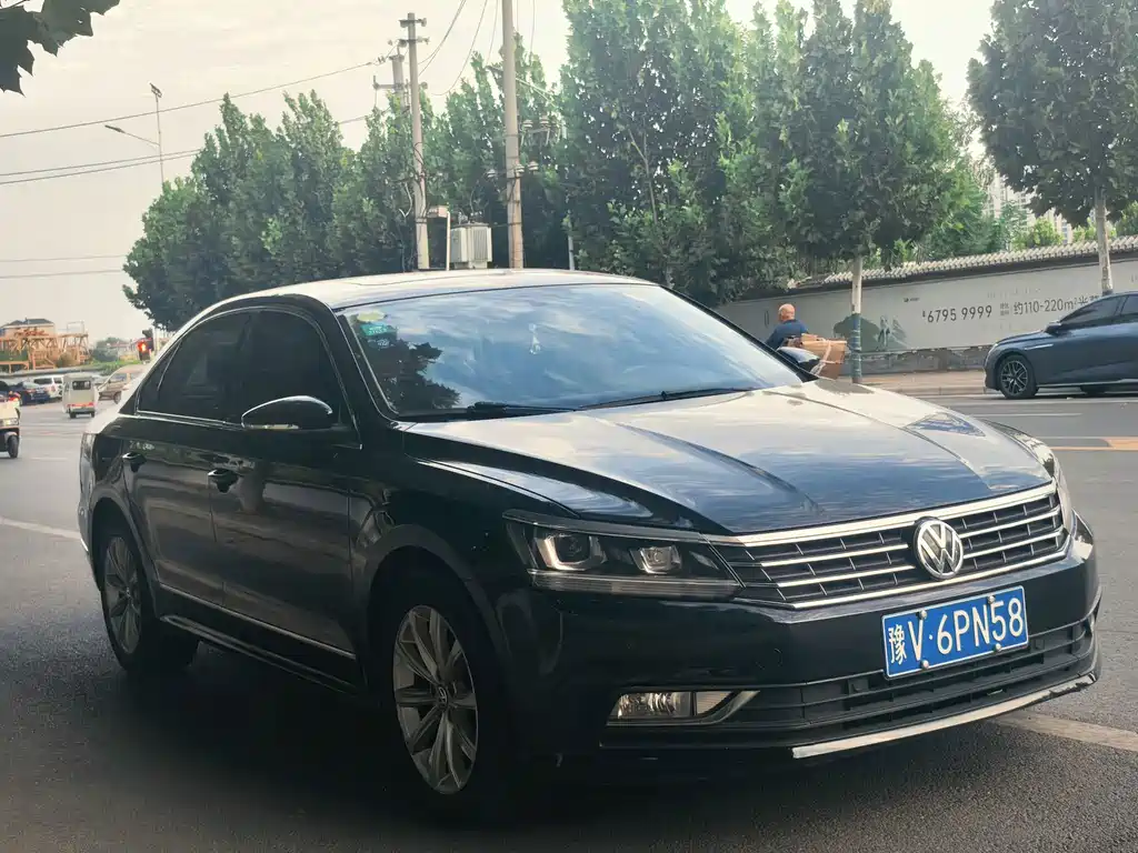 Volkswagen Passat — фото 3