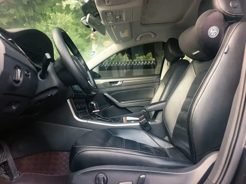 Volkswagen Passat — фото 4