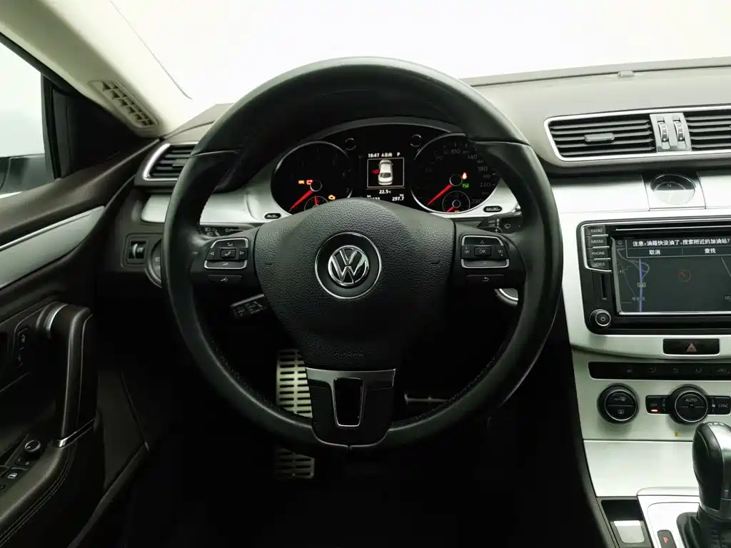 Volkswagen CC — фото 11
