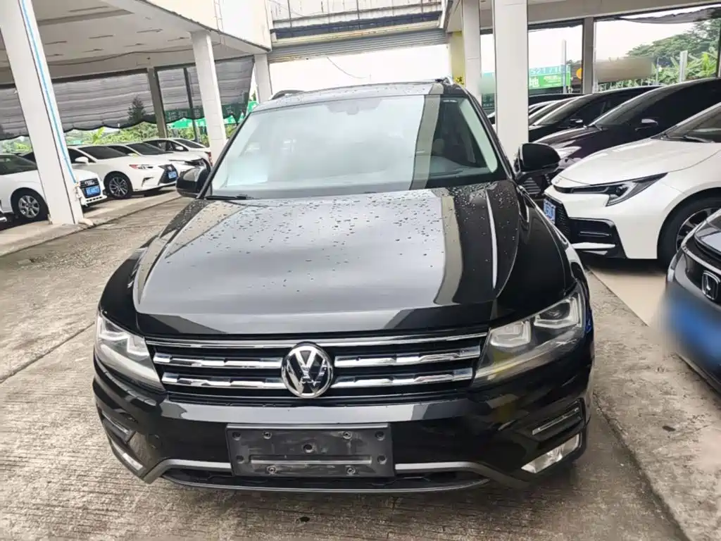 Volkswagen Tiguan L — фото 3
