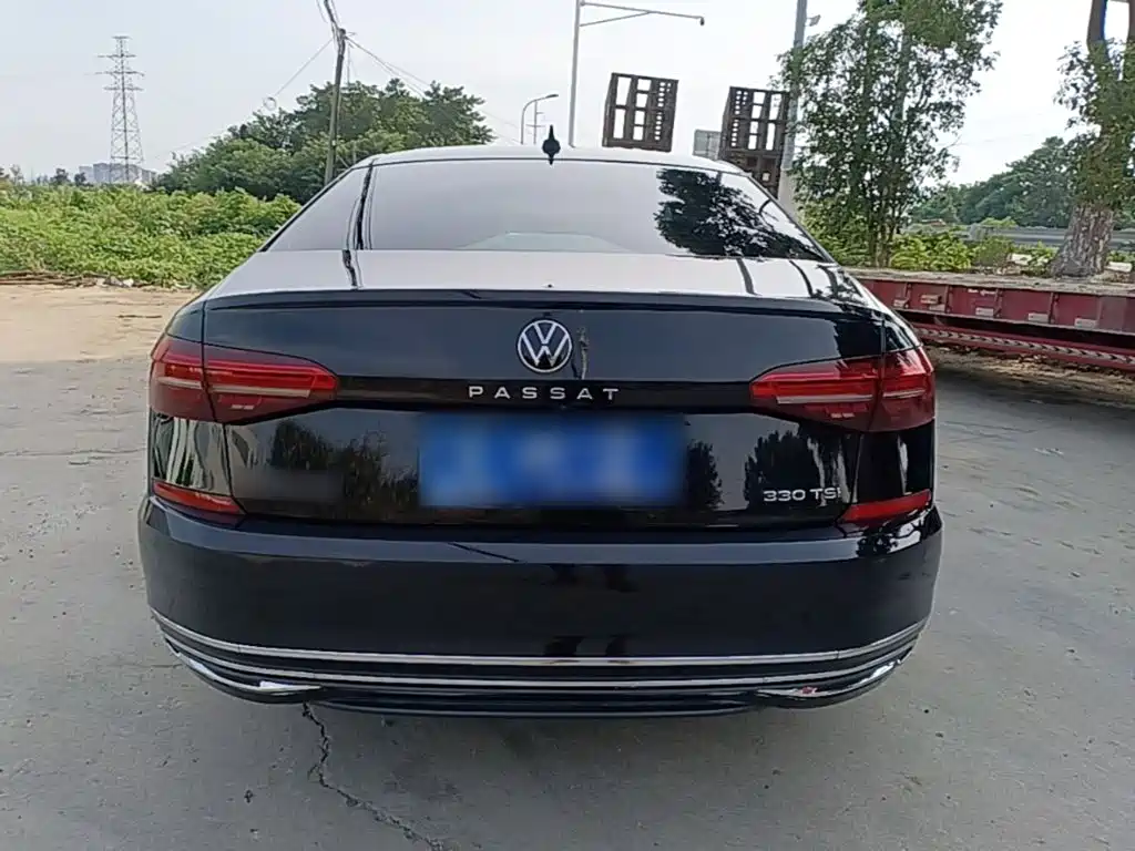 Volkswagen Passat — фото 6