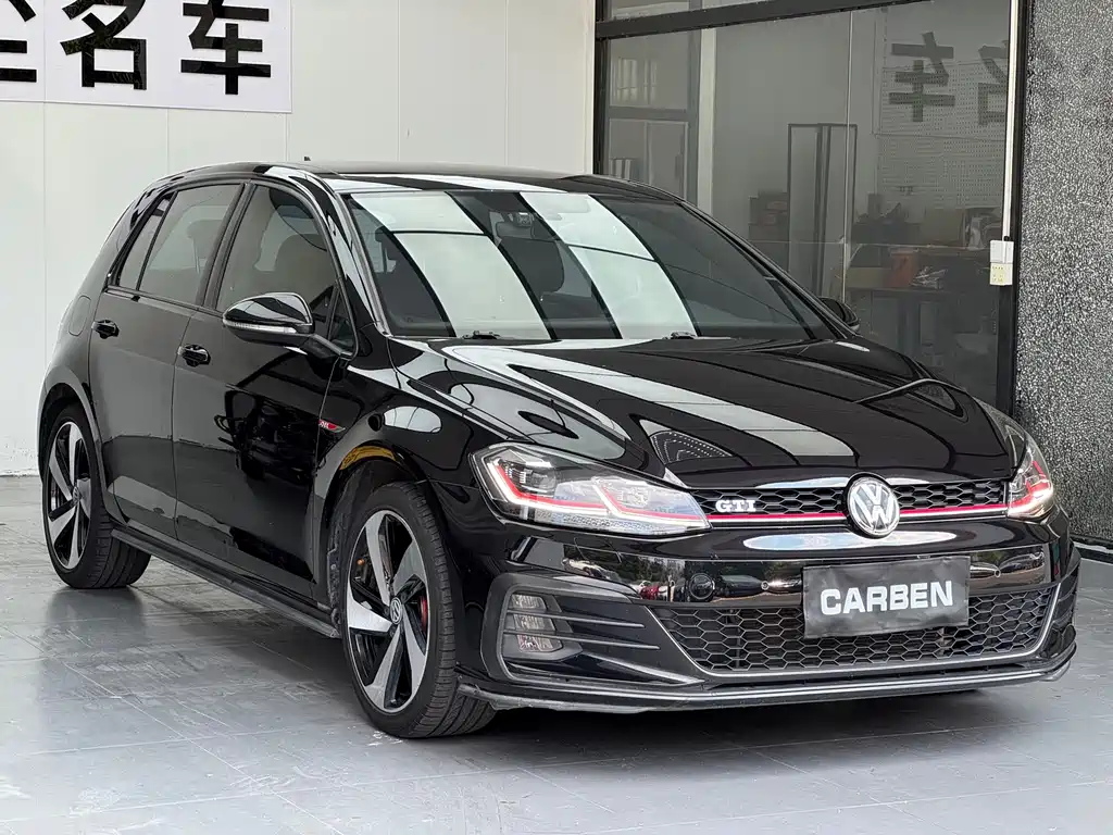 Volkswagen Golf GTI — фото 4