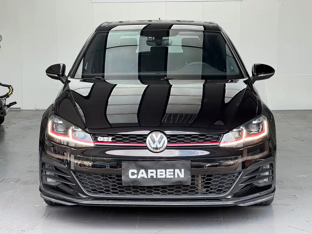 Volkswagen Golf GTI — фото 7