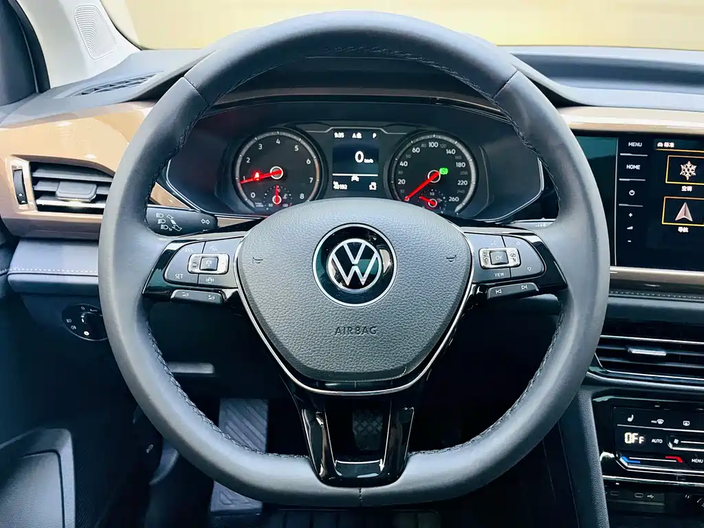 Volkswagen Tharu — фото 9