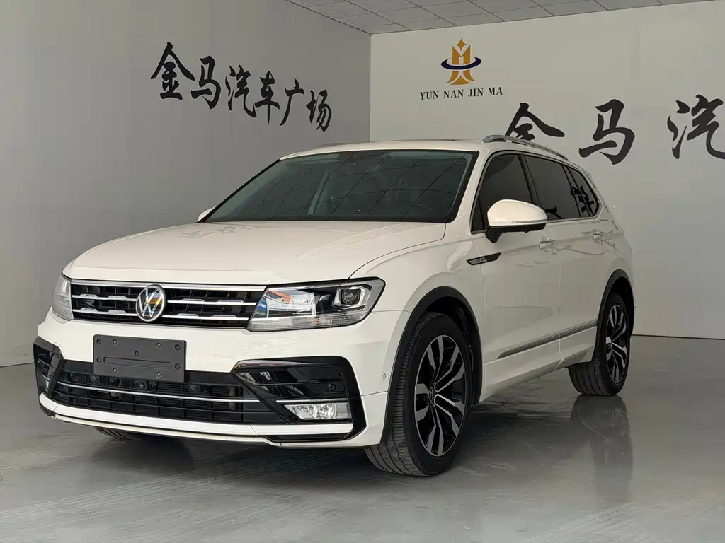 Volkswagen Tiguan L — фото 3
